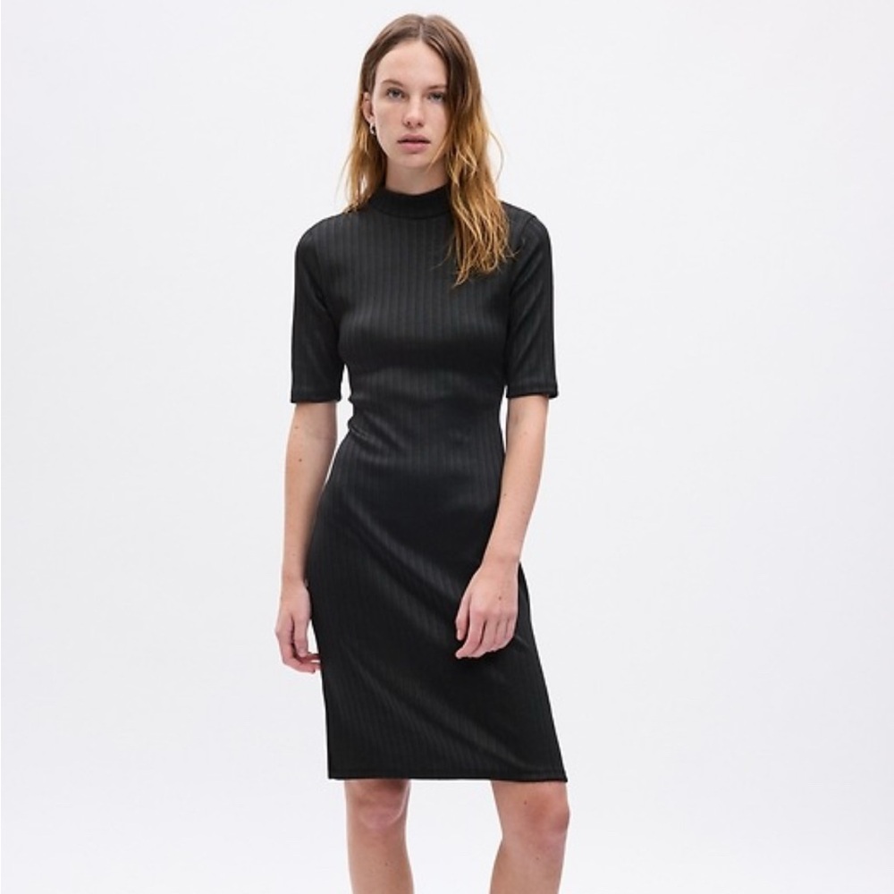 GAP black Ribbed Turtleneck dress great for any occasion.